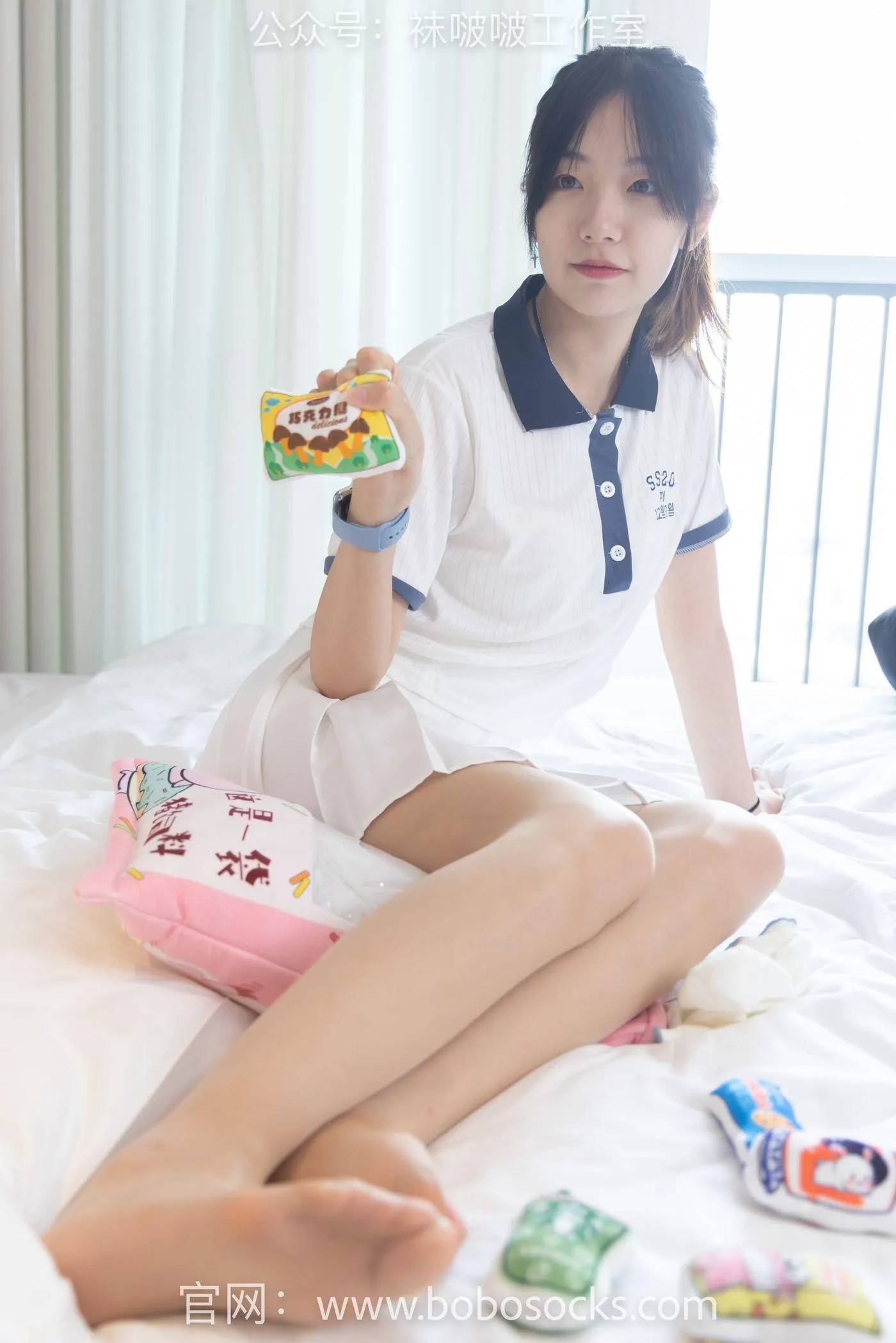 [BoBoSocks袜啵啵]NO.096 小甜豆-板鞋、白棉袜、油亮肉丝 [145P]插图4